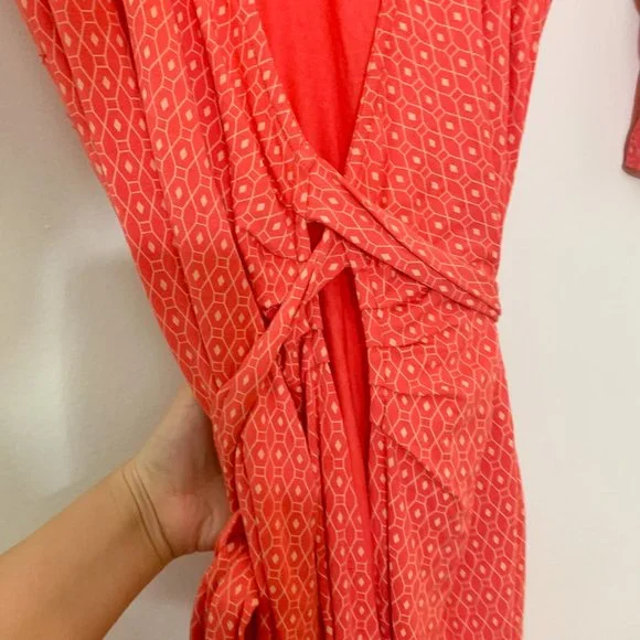 Seraphine Maternity Nursing Knit Wrap Tie Dress Geometric Coral Print, Size 8 - Picture 4 of 9